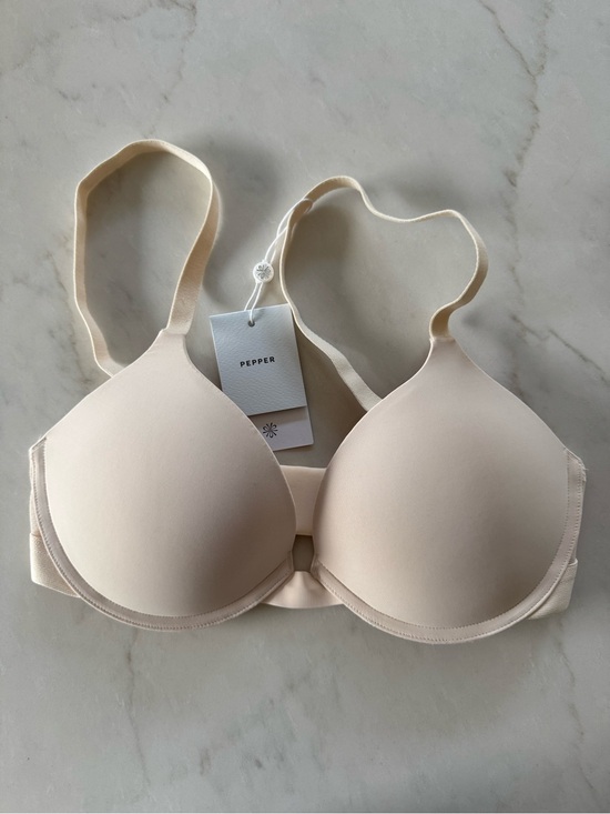 pepper Other - NWT Pepper Lift Up Bra Sand 38B